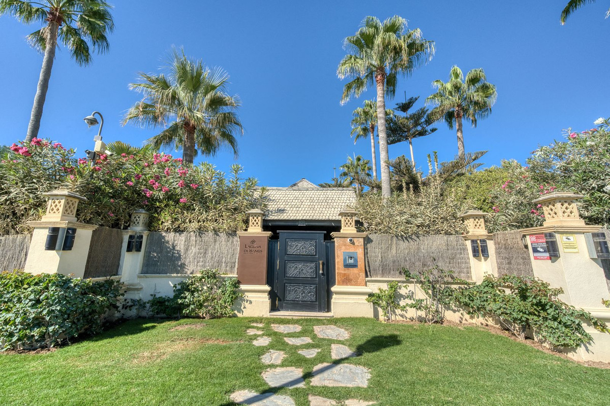 b9b9977a7425fafc0adf774e92ca54fa - 36