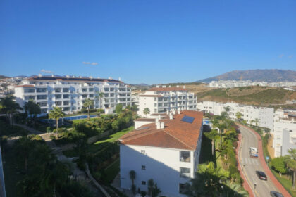 b9e07193bab172b204651099067dd897 - 12