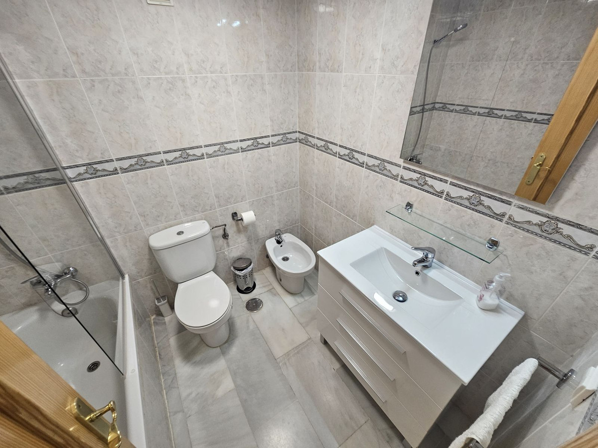 b9e07193bab172b204651099067dd897 - 15