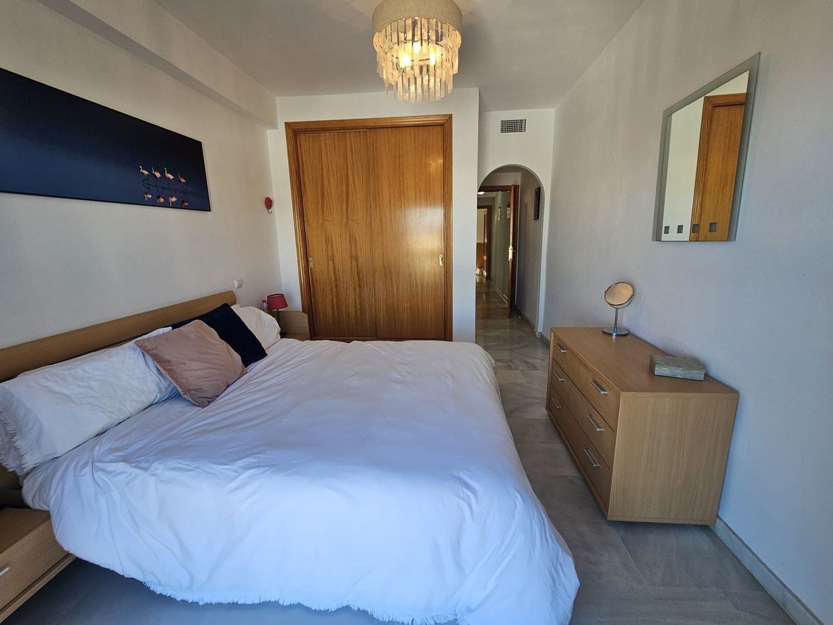 b9e07193bab172b204651099067dd897 - 25