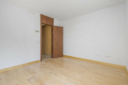 ba4b63d4b8d9327feee68463a26e6e90 - 18