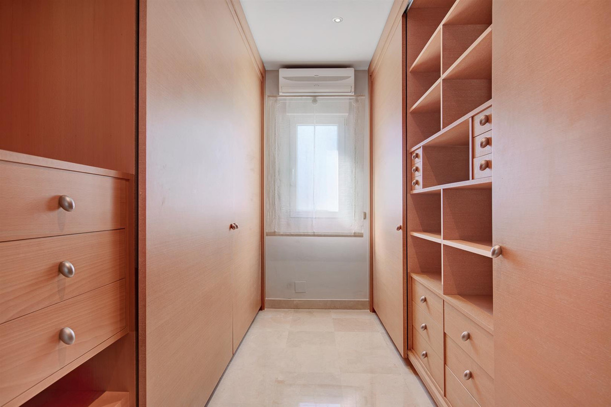 baa75acab9e889c3fa69167e8a5fca43 - 18