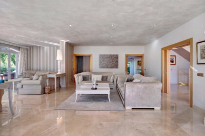 baa75acab9e889c3fa69167e8a5fca43 - 9