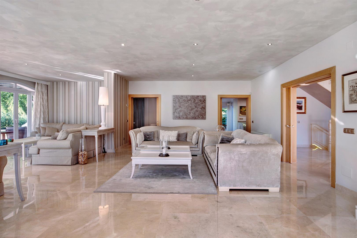 baa75acab9e889c3fa69167e8a5fca43 - 9