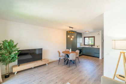 bada403603ec0faa328420fa58e5517c - 24