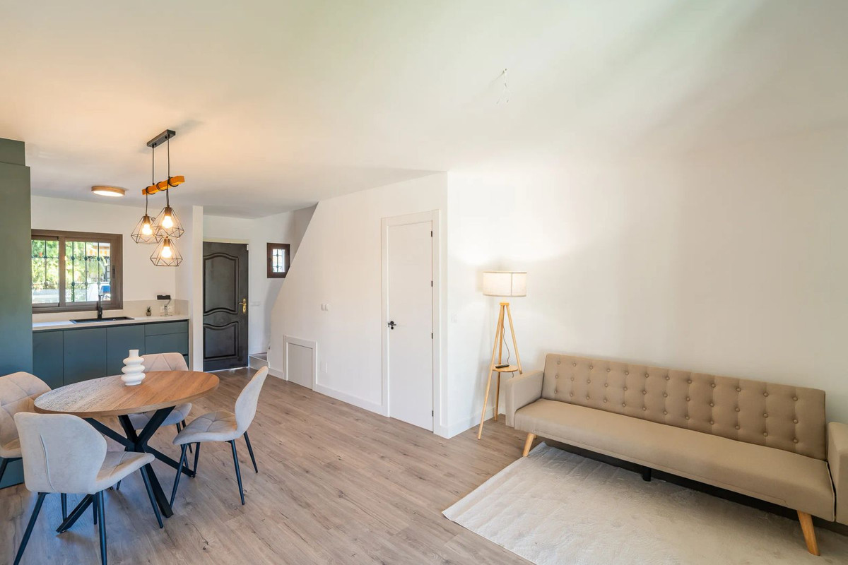 bada403603ec0faa328420fa58e5517c - 26