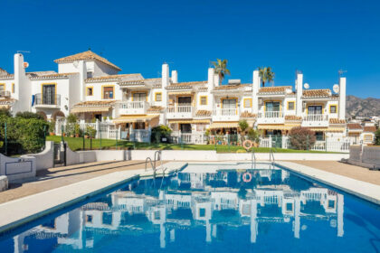 bada403603ec0faa328420fa58e5517c - 28