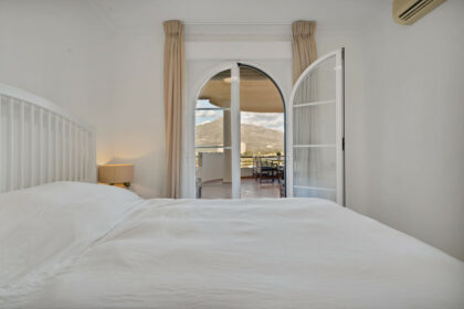 bb5f3747cbcebc29bc4353e43be6bf22 - 18