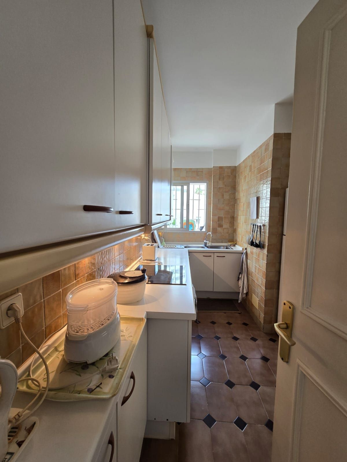 bc2a86e32ffb3f804786cf3e47b2ef73 - 16