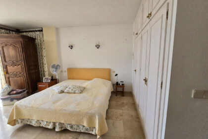 bc2a86e32ffb3f804786cf3e47b2ef73 - 18