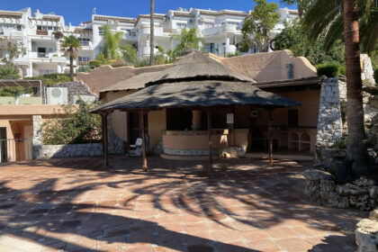 bca7548f98e62fef7ac34e5e26bfbe18 - 15