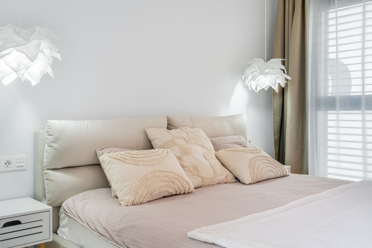 bd631cd85e0187601a45025890ee3685 - 25