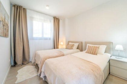 bd631cd85e0187601a45025890ee3685 - 26