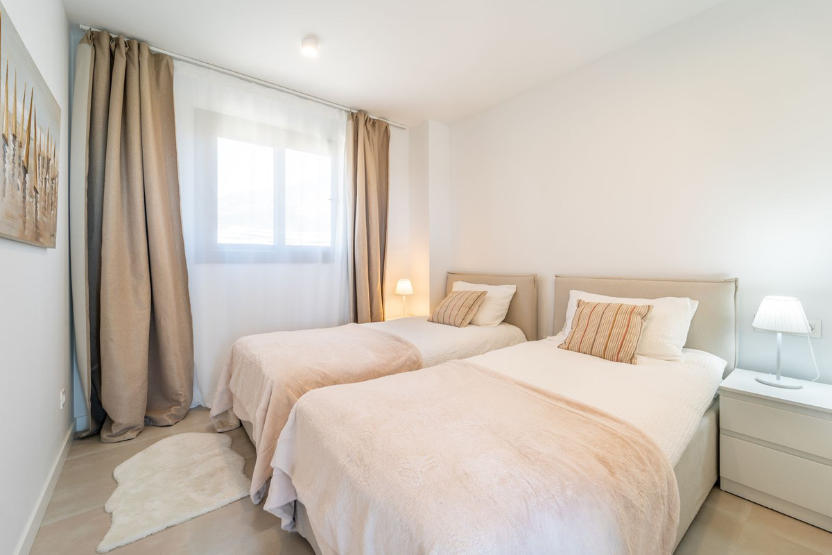 bd631cd85e0187601a45025890ee3685 - 26