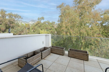 bd92401cc15b69e68715fd0d90edbf6a - 27