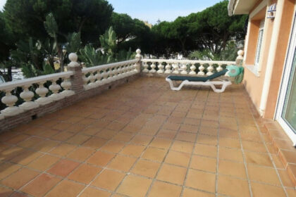 bdac9487f525fc195ef8e4ee676c6dd0 - 41