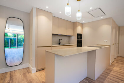 bdda2095010fe29e2d285097fac72696 - 10