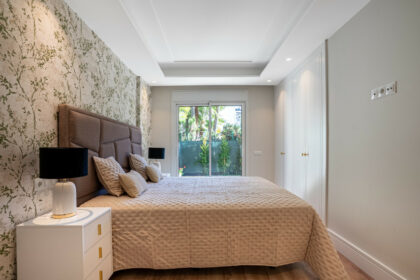 bdda2095010fe29e2d285097fac72696 - 13