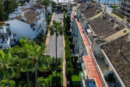 bdda2095010fe29e2d285097fac72696 - 21