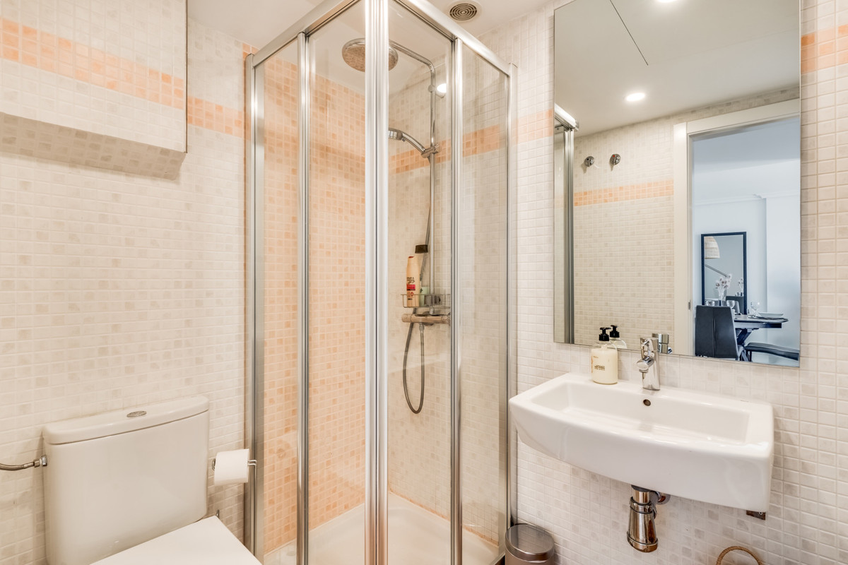 be48344422628317bf5282afbd749579 - 20