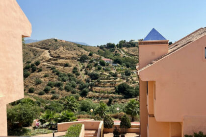 be98dc4c2ed3ece70d050c0f52ff288c - 13