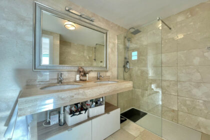 be9e68eb0709678660a53e0092e45304 - 40