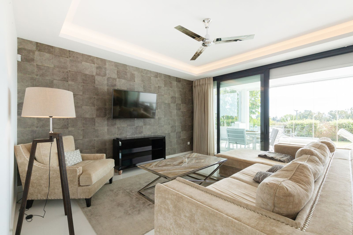 bf4a140dd3e464322188516360af32fa - 12