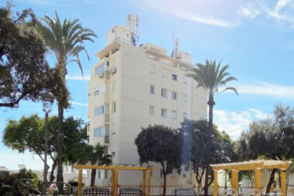 bf9e15da394262e3f799b1b6ca952ca7 - 1