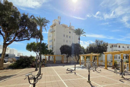 bf9e15da394262e3f799b1b6ca952ca7 - 18