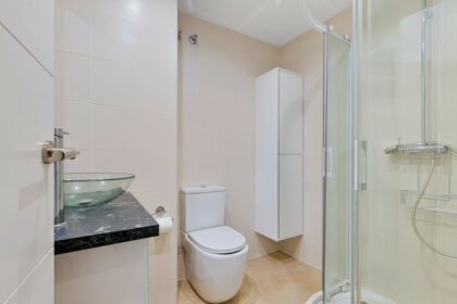 bfa0bc70f18c139fdee17b1548b87099 - 20