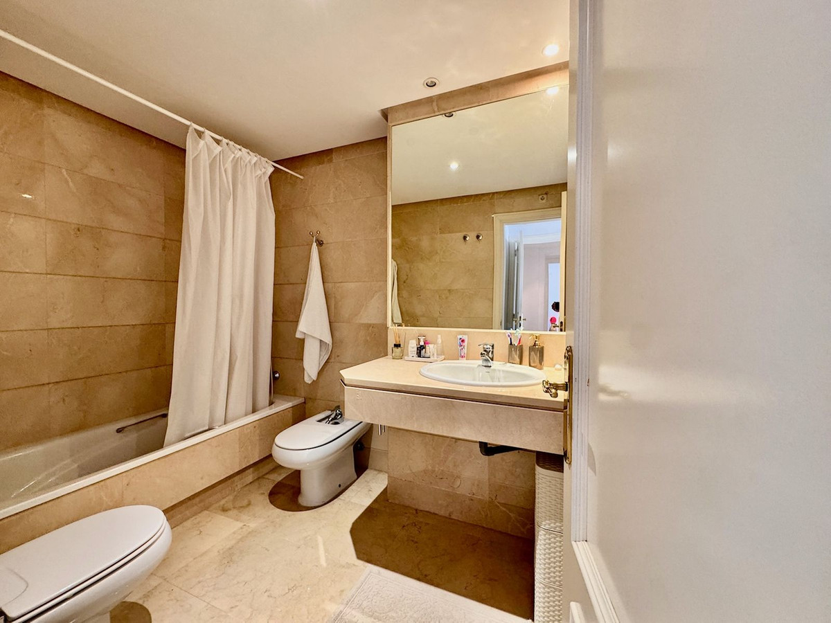 c01617a75889e13a66702c39898c0063 - 13