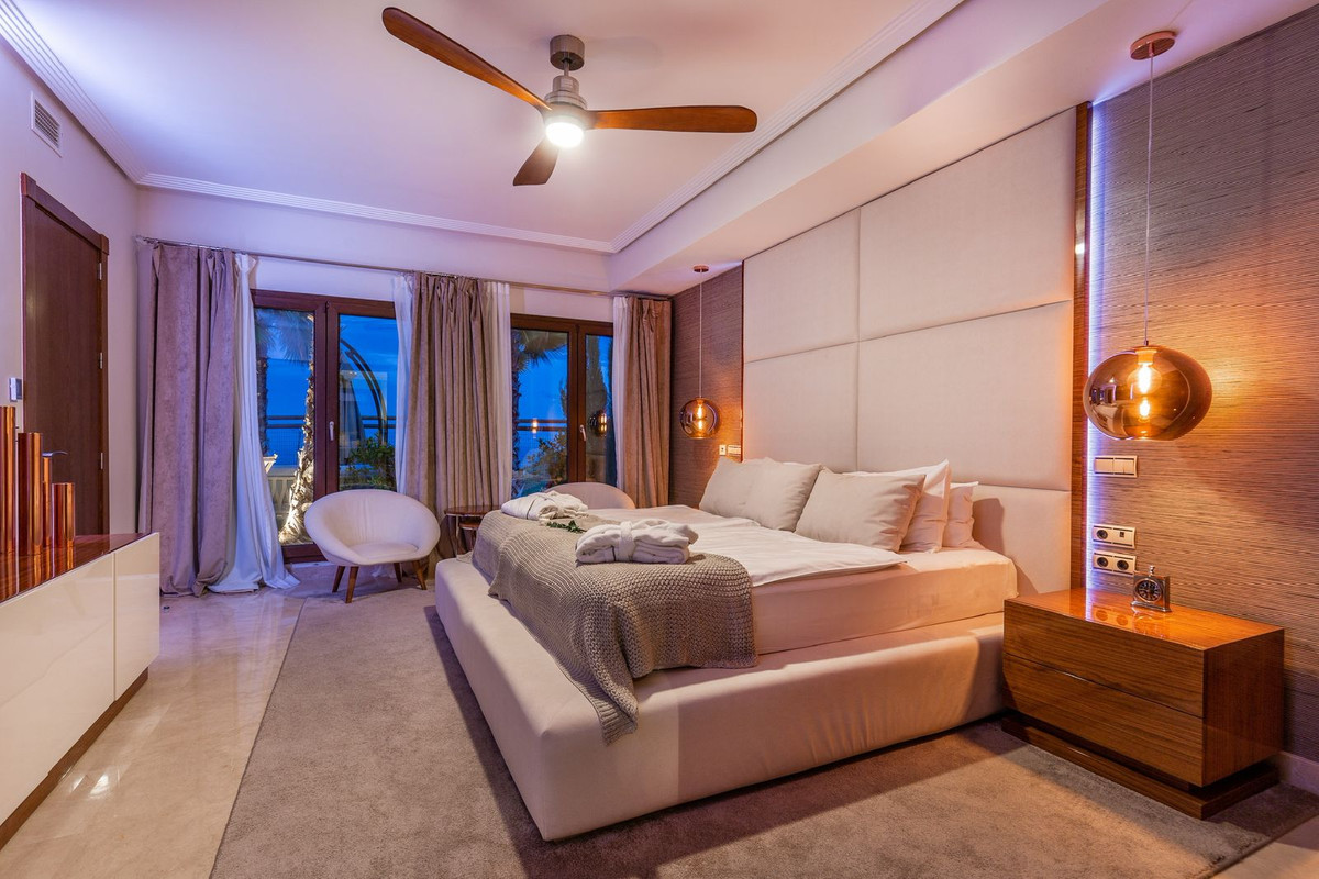 c053abcaad0902b3a873ed3fbeef7962 - 14