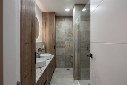 c0908b93f2fab4768dfdd20cf03a7f83 - 32