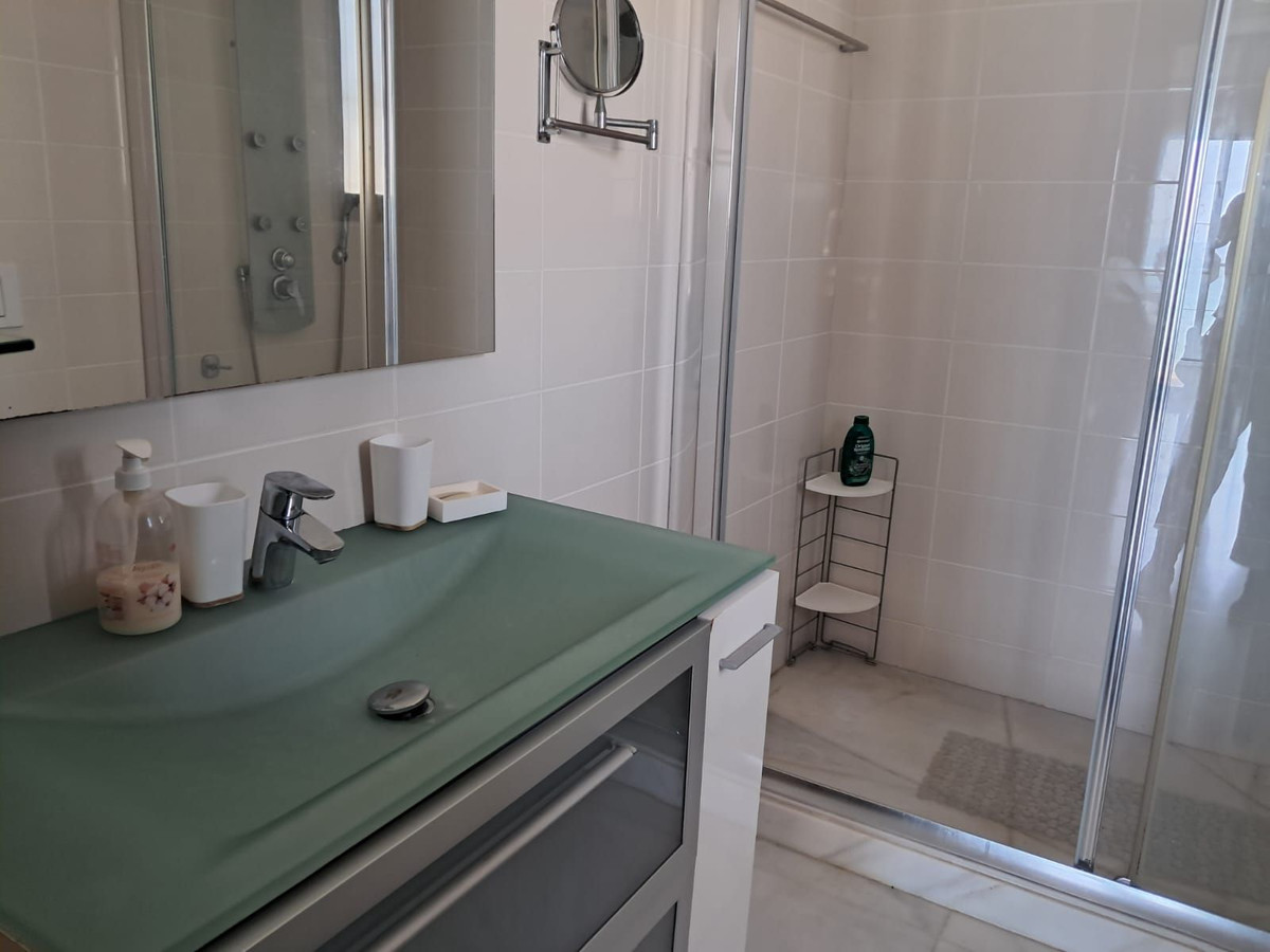 c0a6e934e9b535ec326f60c3fbe6601c - 12