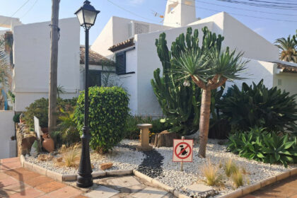 c0a6e934e9b535ec326f60c3fbe6601c - 16