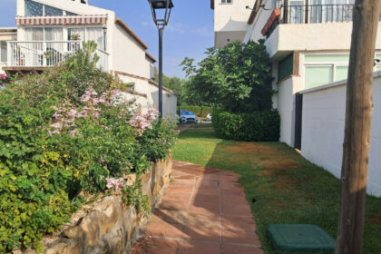 c0a6e934e9b535ec326f60c3fbe6601c - 18