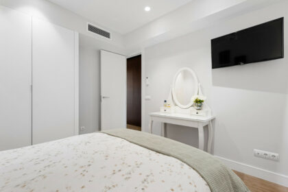 c18230a7509411da890ad64455ab10d4 - 12