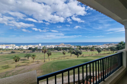 c19ff09a4575073e669f9a0069f7f4eb - 1