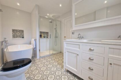 c19ff09a4575073e669f9a0069f7f4eb - 16