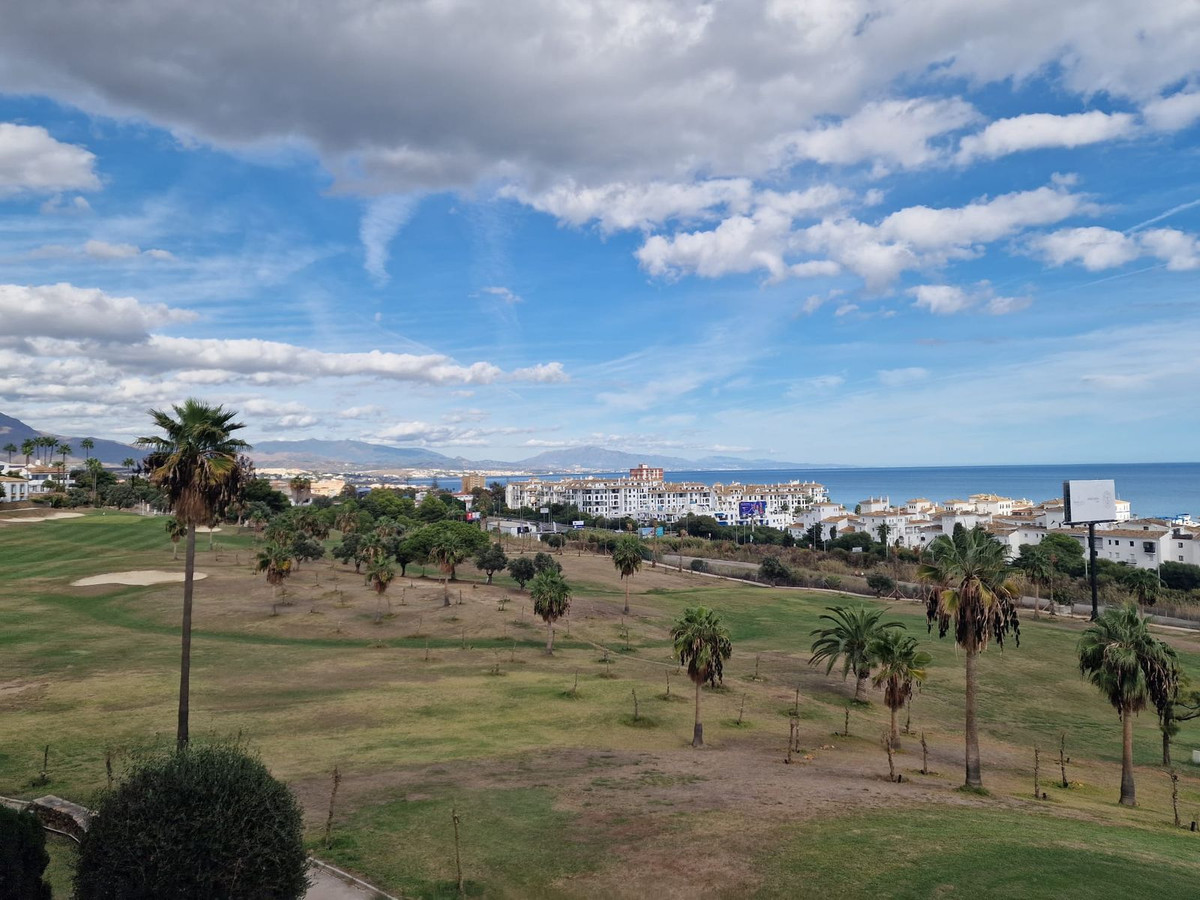 c19ff09a4575073e669f9a0069f7f4eb - 19