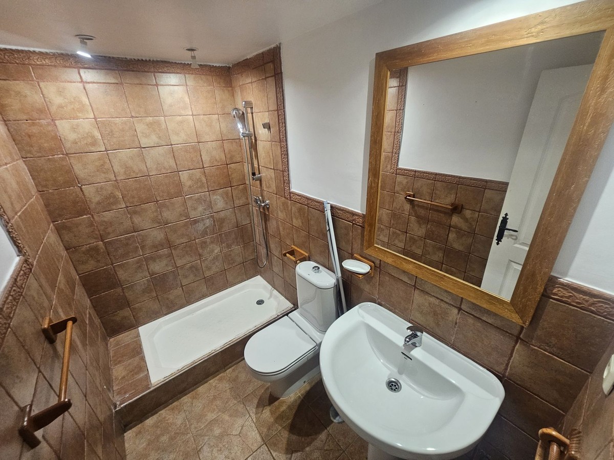 c1b67f33520cde09b0e318de28b7979c - 27