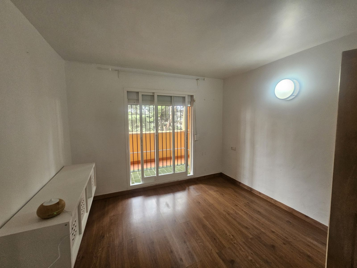 c1b67f33520cde09b0e318de28b7979c - 28