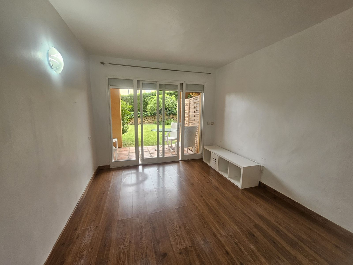 c1b67f33520cde09b0e318de28b7979c - 30