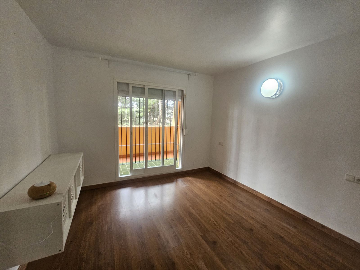 c1b67f33520cde09b0e318de28b7979c - 37