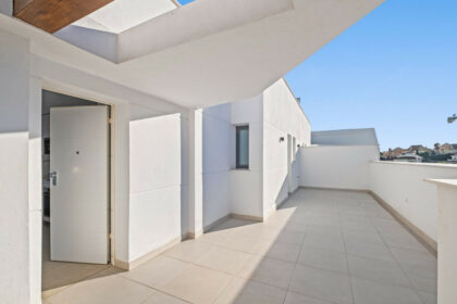 c1cf8fea8b0558a47641b79f3c7bcdcf - 3