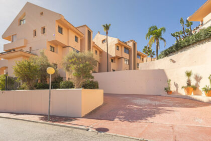 c214cb4ca3730404b8546a488b03d961 - 17