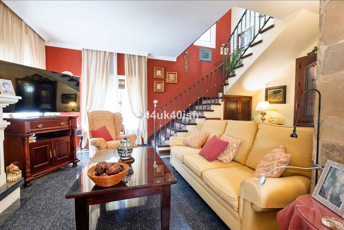 c290356c95f9bdeb45c12d5a1884b677 - 14