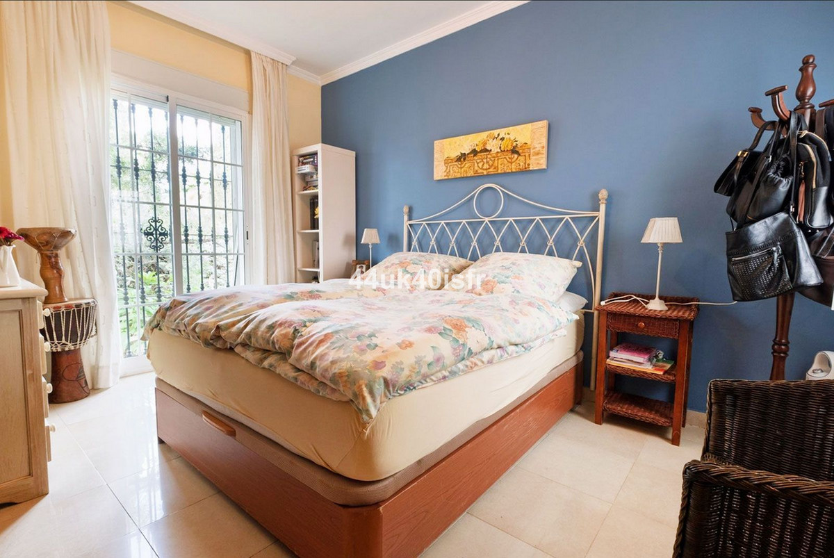 c290356c95f9bdeb45c12d5a1884b677 - 9