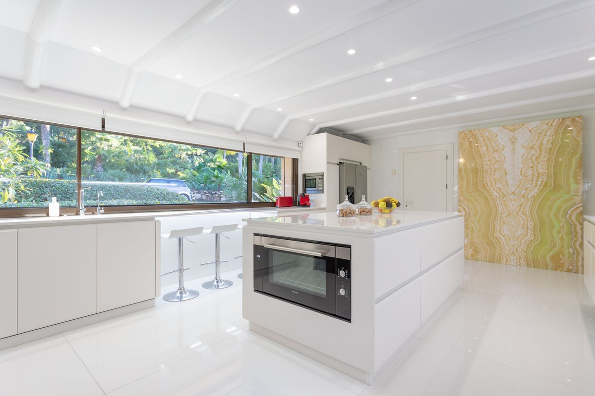 c3971a1739a717a4160d08ae2f1434cc - 35