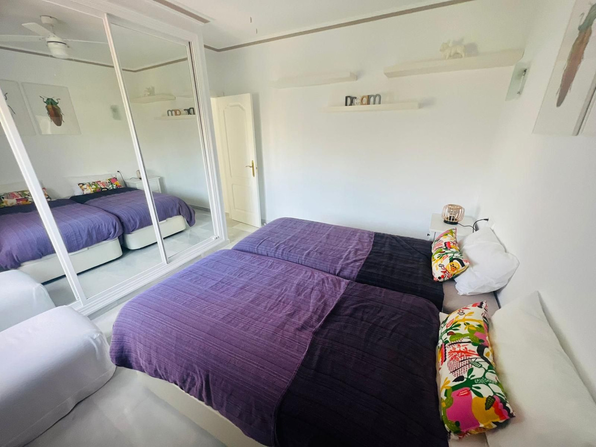 c40a32bafe661dae846a03282d708c99 - 11